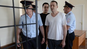Cуд отпустил под домашний арест обвиняемых в вымогательстве у УГМК