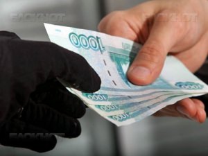 Чтобы погасить кредиты житель Борисоглебска вымогал деньги у студентов