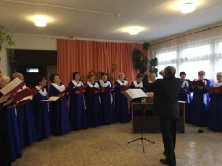 Борисоглебский народный хор ветеранов войны и труда завершил год 100-летия революции концертом