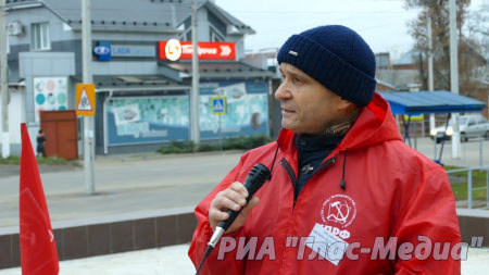 Депутат Александр Сухинин борется за отмену последних решений Борисоглебской Думы