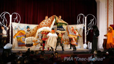 «По ту сторону волшебства»: большие и маленькие зрители в восторге от новогоднего спектакля в Борисоглебском драмтеатре