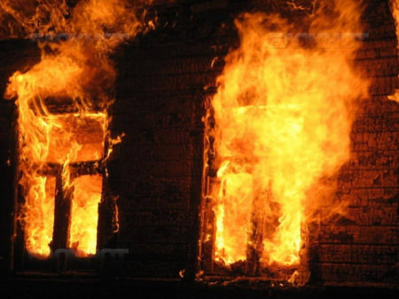 При пожаре в Грибановском районе пострадал пенсионер