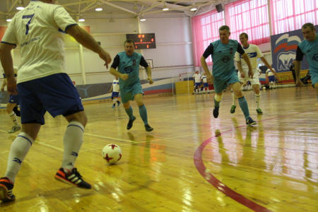 В Борисоглебске стартовало первенство по мини-футболу среди ветеранов
