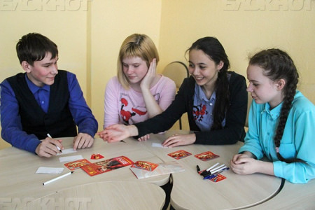 «Дружба. Счастье. Комсомол». Борисоглебские волонтеры провели мероприятие в формате кино-shot