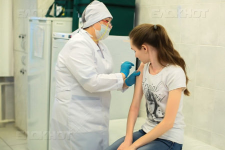 С 16 апреля в Воронежской области стартует горячая линия по вопросам вакцинации