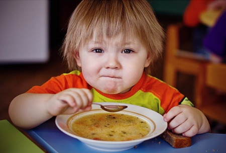 Жители Борисоглебска смогут пожаловаться на питание в детских садах и школах