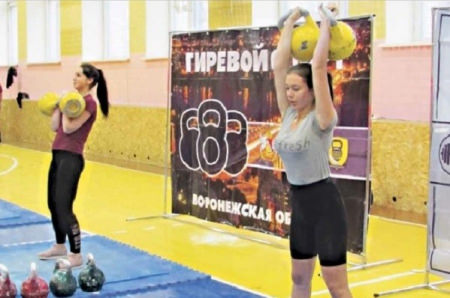 Терновская школьница стала золотой медалисткой Кубка области по гиревому спорту