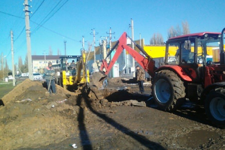 В Поворино оперативно ликвидировали крупный прорыв водопровода, оставивший жителей без воды