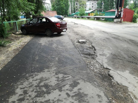 Хамская парковка возмутила жителей Юго-Восточного микрорайона в Борисоглебске