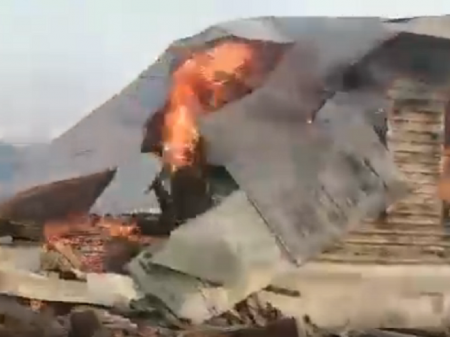 Пожар уничтожил 10 домов в селе Троицкое Новохоперского района