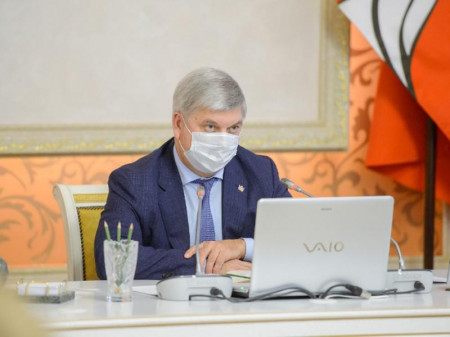 Губернатор Гусев подписал указ о новых ковидных ограничениях в Воронежской области