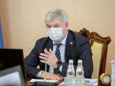 Губернатор Гусев закрыл ночные кафе и рестораны в Воронежской области