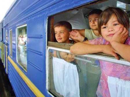 Родители с детьми получат скидку на путешествие в купейных вагонах по России