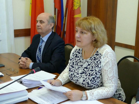 Борисоглебские депутаты обиделись на Гуляева и пожаловались Миронову