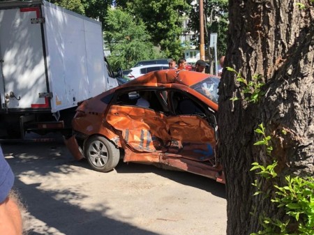 ДТП с такси спровоцировало пробку в Воронеже