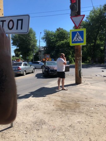 ДТП с такси спровоцировало пробку в Воронеже