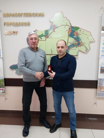 Главный по спорту в Борисоглебске получил памятную медаль