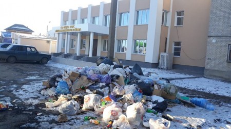 Добро пожаловать в новый ЗАГС Борисоглебска (на кучу мусора не обращайте внимания)