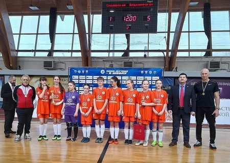 Девчонки из Терновки стали победителями ЦФО по футболу