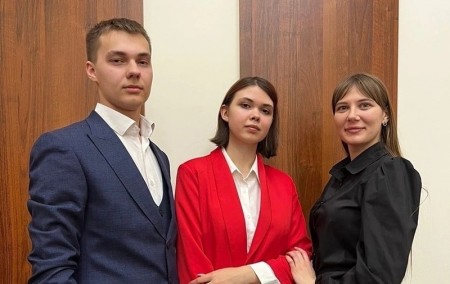 В администрации Борисоглебска продолжают играть в демократию с молодыми.И - проигрывают.