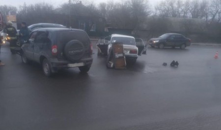Водитель «семерки» устроил ДТП и попал в больницу в Воронежской области