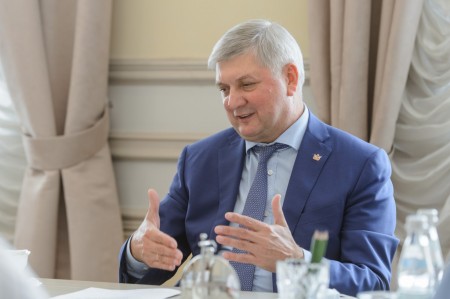 Александр Гусев официально вступил в должность главы региона