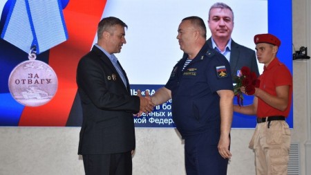 Участнику СВО из Борисоглебска вручили медаль «За отвагу»