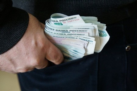 Житель Воронежской области украл деньги со счета умершего друга