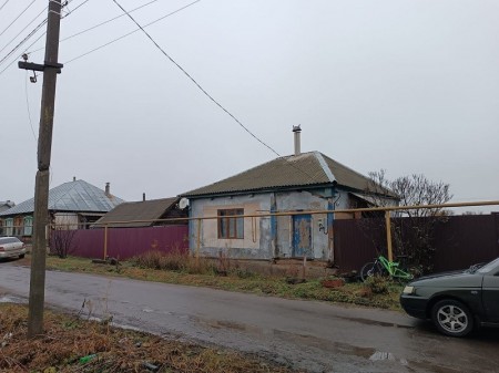 Изрезанное ножом тело 37-летнего мужчины нашли в доме в Воронежской области