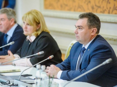 Андрей Пищугин за год опустился на 15 позиций в рейтинге влиятельности в Воронежской области